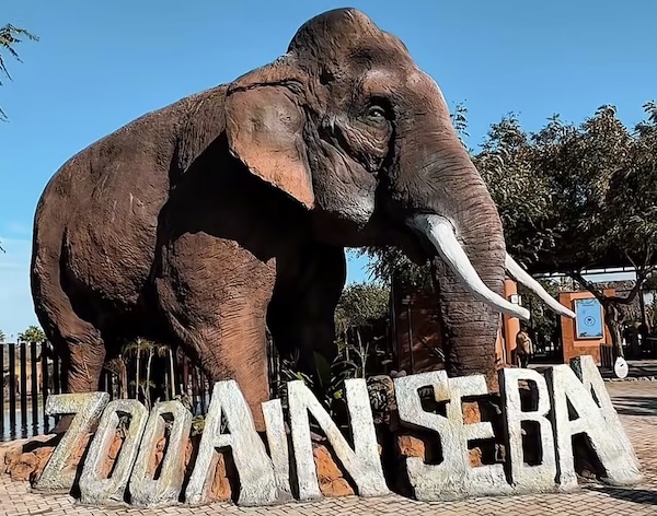 entrée du parc Zoologique de Aïn Sebaa à Casablanca