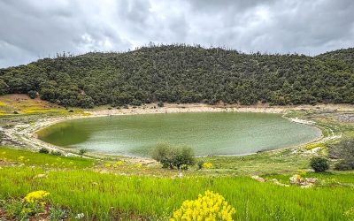 Lac Tiguelmamine : Ce joyau scintillant du Moyen Atlas